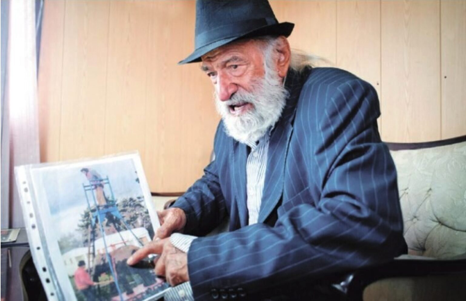 Khalil Oghab 6