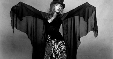 The Groundbreaking Feminine Power of Rock Icon Stevie Nicks