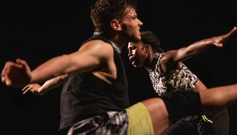 bby-Z-and-the-New-Utility-Radioactive-Practice.-Photo-Maria_Baranova-Dance-Umbrella-StageLync