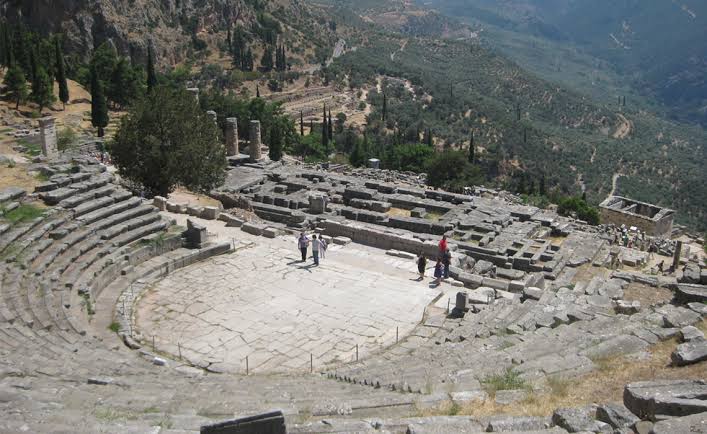 The 5 Oldest Amphitheaters in the World