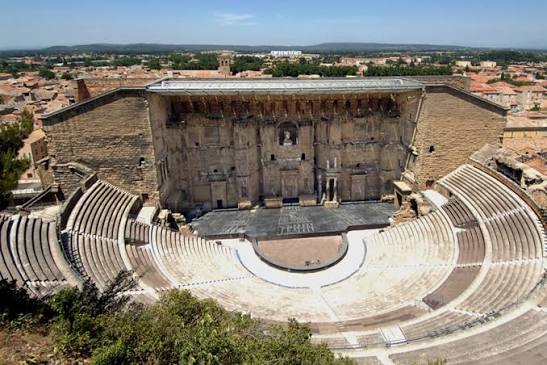The 5 Oldest Amphitheaters in the World