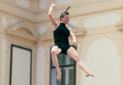 The Genesis 17 Global Acrobats at Edinburgh Fringe