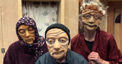 Smoking Apples Debut ‘Three’ – A Show on Family and British Life