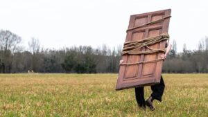 Compagnie Krak Premieres KINTSUGI, a Journey Through Loss and Laughter