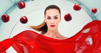 Natasha Tsakos: Making Theatre in Zero-G