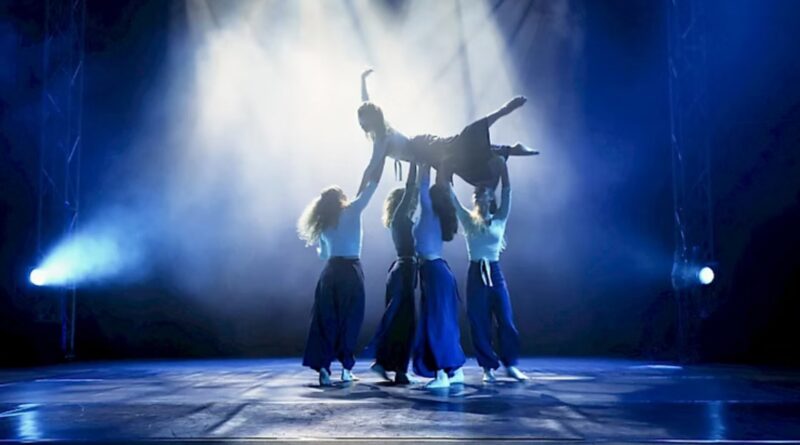 Circus On The Trail Of A Drop Of Water – The Company Ellementarts