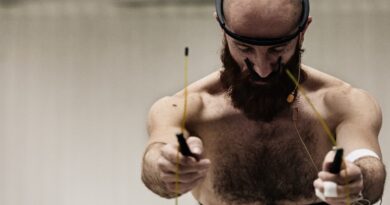 Jorge Crecis: Presence, Performance, and Fullness