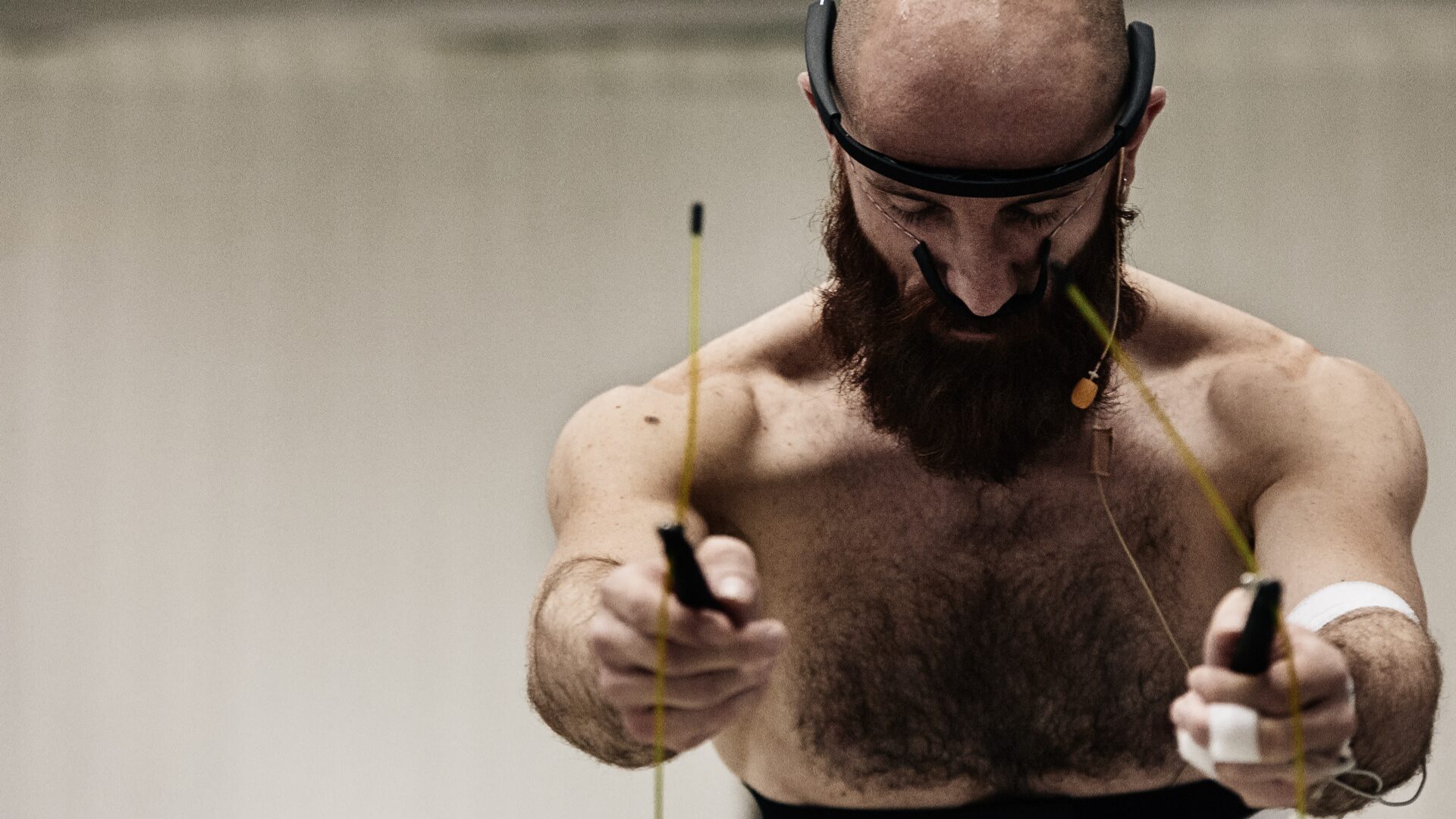Jorge Crecis: Presence, Performance, and Fullness