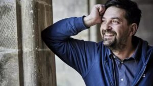 Tiago Rodrigues Reappointed as Director of the Festival d’Avignon Until 2030