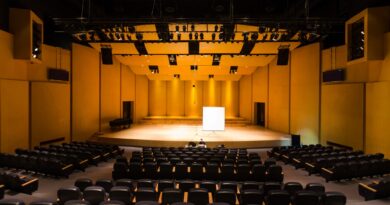 Technical Theatre Jobs: StageLync Job Board