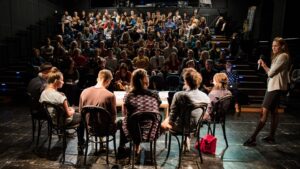 Circus and Its Others at a Turning Point