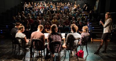 Circus and Its Others at a Turning Point