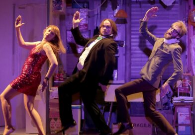 Physical Comedy Hit Fish Bowl Heads to West End