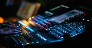 Theatrical Audio Jobs: The StageLync Job Board