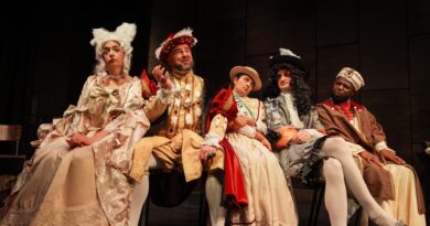 Historical Farce ‘Monarchs Anonymous’ Puts History’s Biggest Egos Into Group Therapy