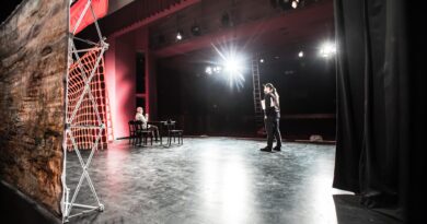 The Technical Director Job Board: StageLync The Technical Director Job Board: StageLync