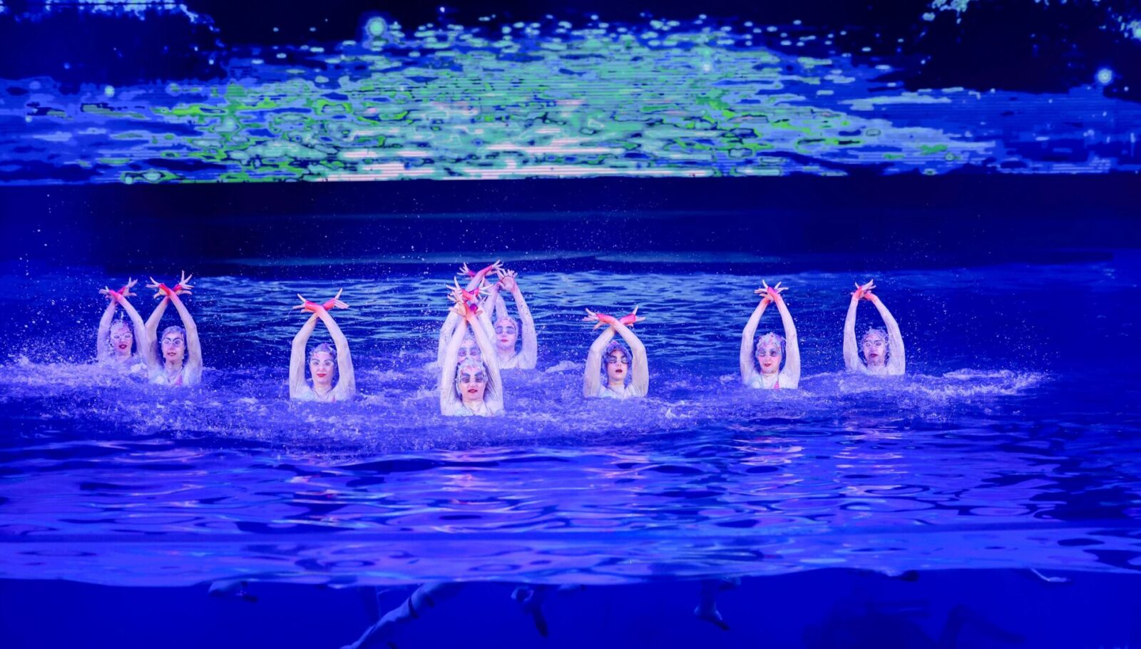 synchronized swimming in water shows