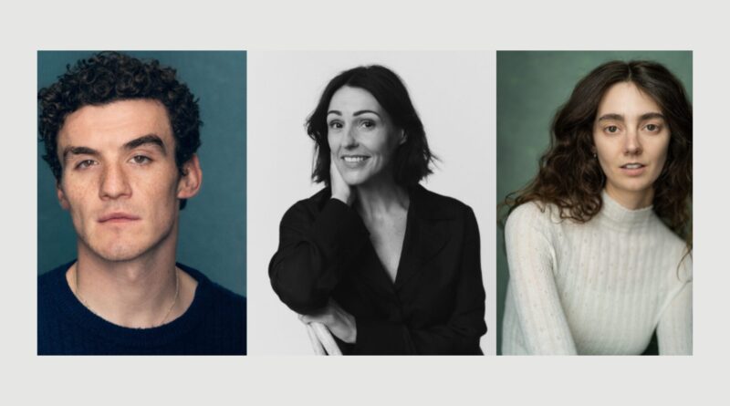 Suranne Jones, Dónal Finn, and Tanya Reynolds Join Cast for Tim Crouch’s ‘An Oak Tree’ Suranne Jones, Dónal Finn, and Tanya Reynolds Join Cast for Tim Crouch’s ‘An Oak Tree’